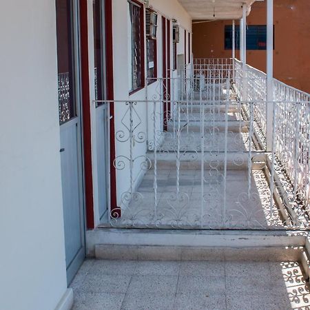 Oyo Hotel Rubi Zihuatanejo Dış mekan fotoğraf