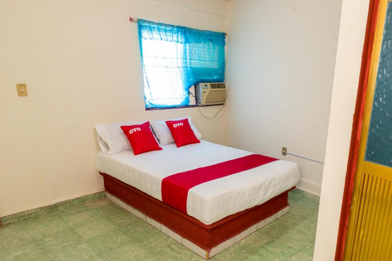 Oyo Hotel Rubi Zihuatanejo Dış mekan fotoğraf