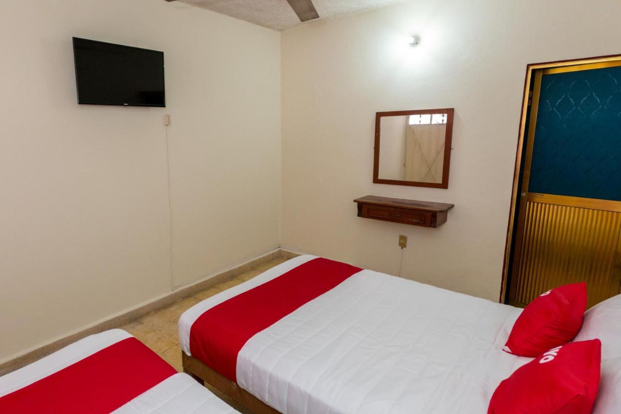 Oyo Hotel Rubi Zihuatanejo Dış mekan fotoğraf