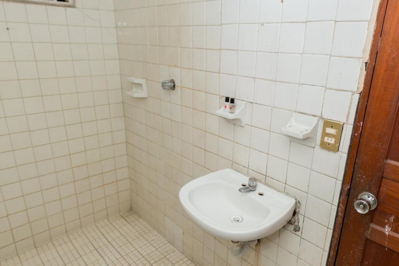Oyo Hotel Rubi Zihuatanejo Dış mekan fotoğraf
